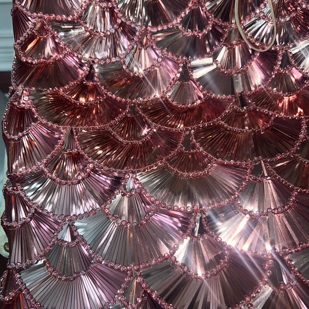 Oscar de la Renta
Sequined Scallop Dress - Picture 9 of 10